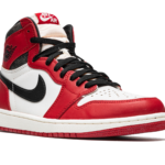 Air Jordan 1 Retro High OG "Chicago Lost and Found" DZ5485 612