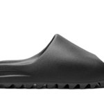 Yeezy Slide "Onyx 2022/2023" HQ6448