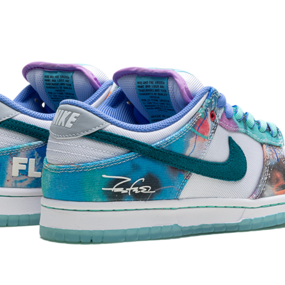 Dunk Low SB "Futura Laboratories - Bleached Aqua" HF6061 400