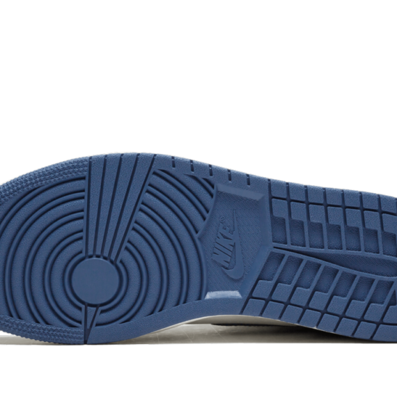 Air Jordan 1 Retro High OG "Blue Moon" 555088 115