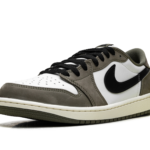 Air Jordan 1 Low "Medium Olive" HQ6998 200