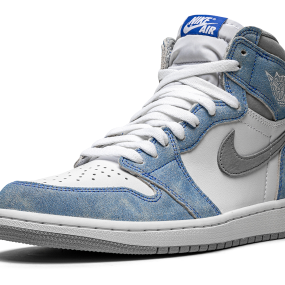 Air Jordan 1 Retro High OG "Hyper Royal" 555088 402
