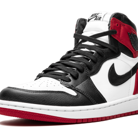 AIR JORDAN 1 HIGH OG WMNS "Satin Black Toe" CD0461 016