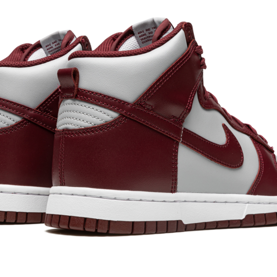 Dunk Hi Retro "Dark Beetroot" DD1399 600