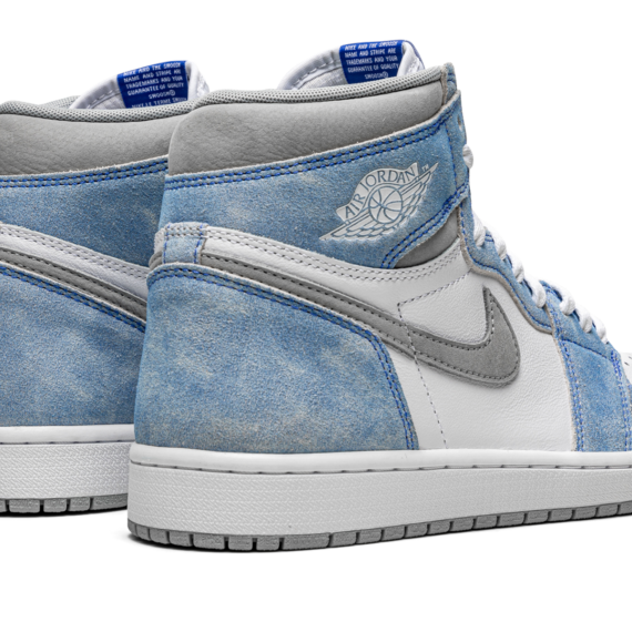 Air Jordan 1 Retro High OG "Hyper Royal" 555088 402