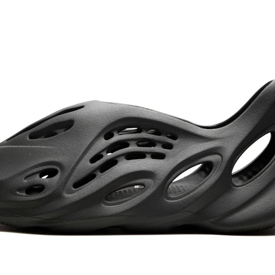 Yeezy Foam Runner "Carbon" IG5349