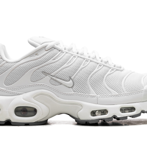 Air Max Plus "Triple White" 604133 139