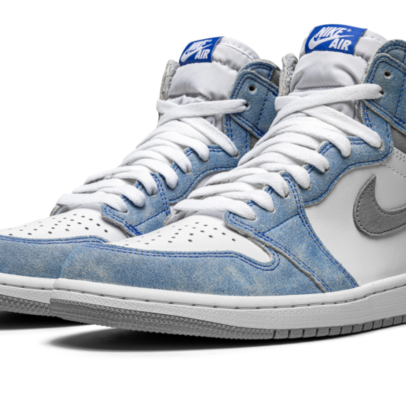 Air Jordan 1 Retro High OG "Hyper Royal" 555088 402