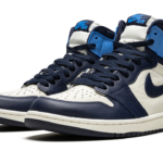 Air Jordan 1 Retro High OG "Obsidian/University Blue" 555088 140