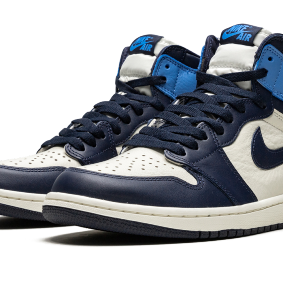 Air Jordan 1 Retro High OG "Obsidian/University Blue" 555088 140