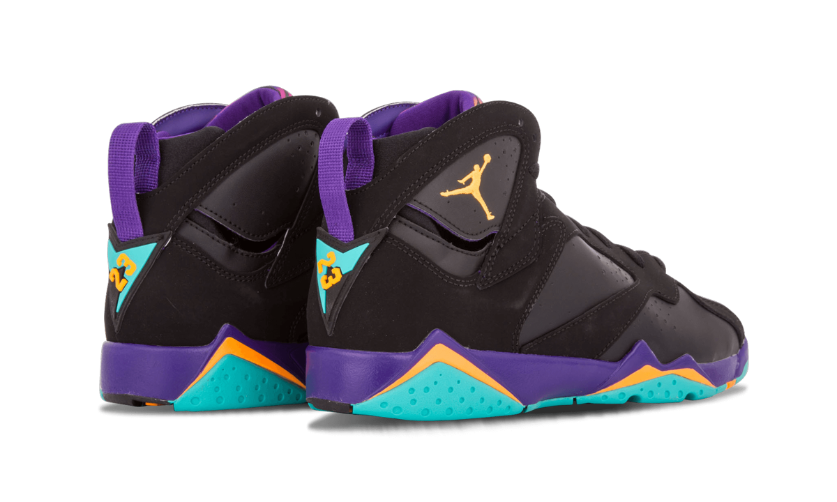 Air Jordan 7 Retro 30th GS "Lola Bunny" 705417 029