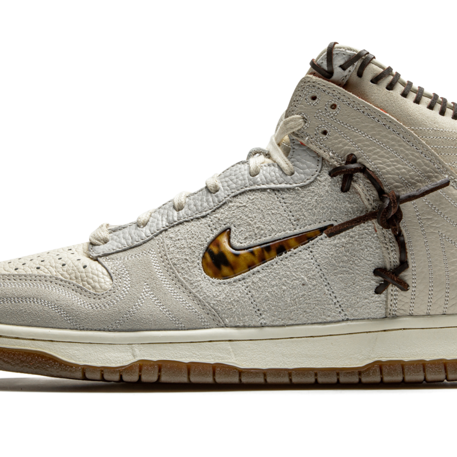 Dunk High "Bodega - Friends & Family" CZ8125 100