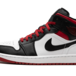 Air Jordan 1 Mid "Gym Red Black Toe" DQ8426 106