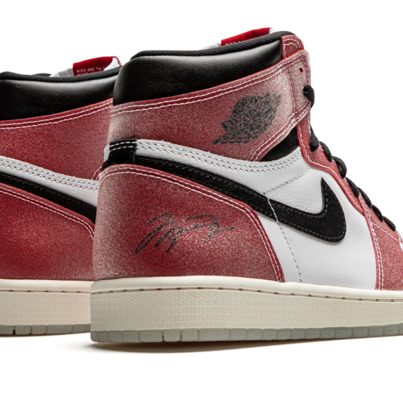 Air Jordan 1 Retro High OG "Trophy Room - Chicago" DA2728 100