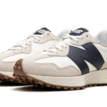 327 WMNS "Moonbeam Outerspace" WS327KB