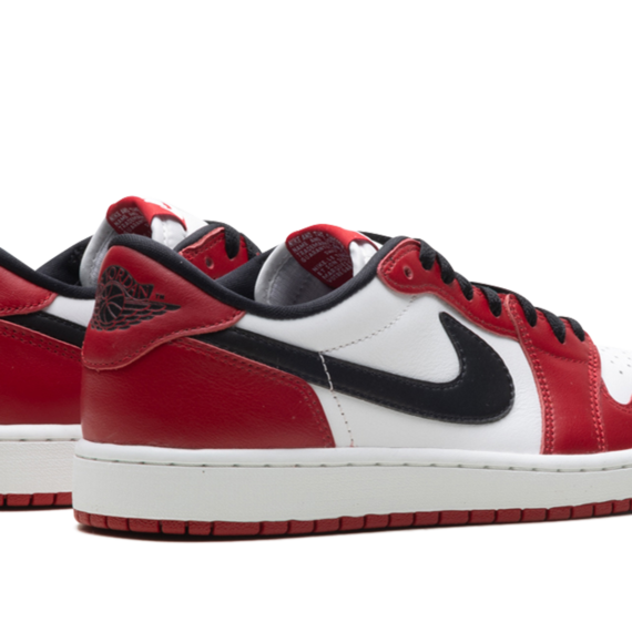 Air Jordan 1 Low OG "Chicago (2025)" HQ6998 600