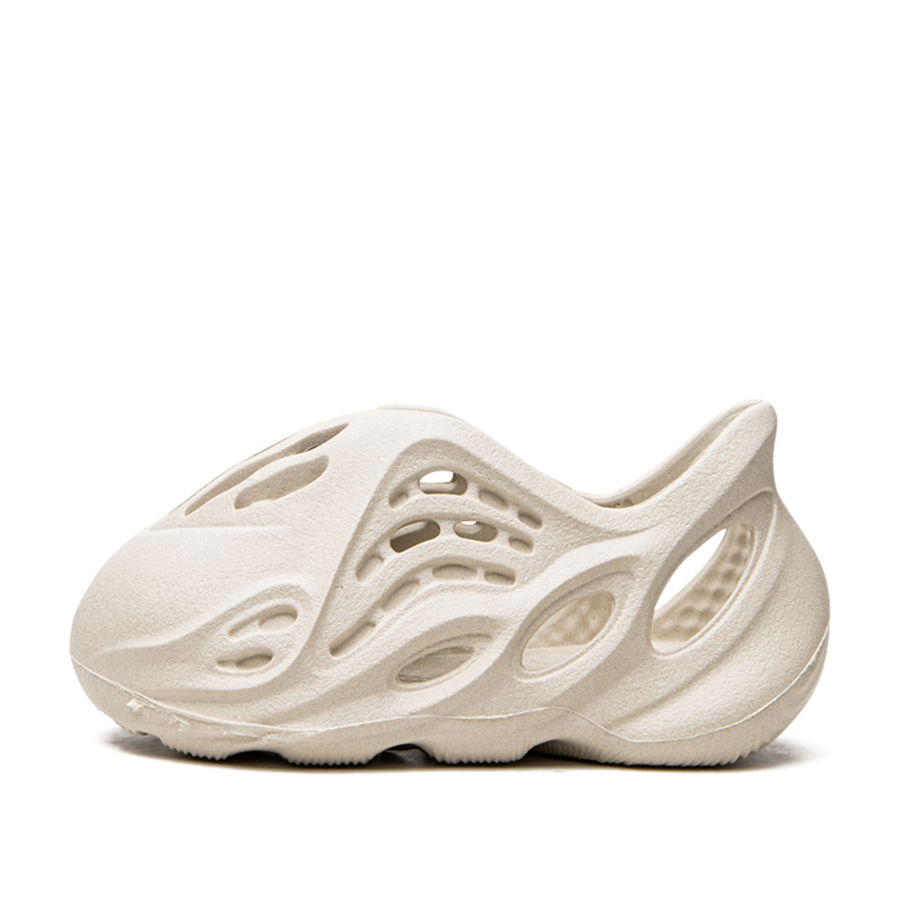 Foam Rnnr "Sand" GW7231