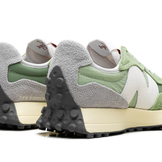 327 "CHIVE AVOCADO" U327WRD