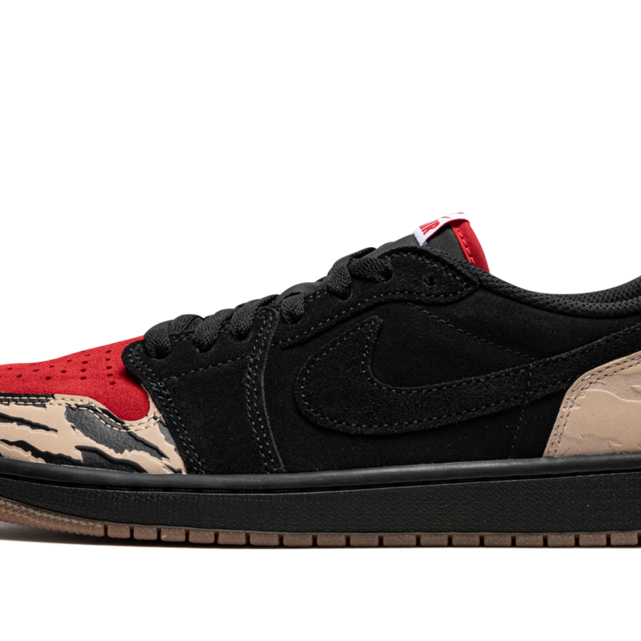 Air Jordan 1 Low SP "SoleFly - Carnivore" DN3400 001