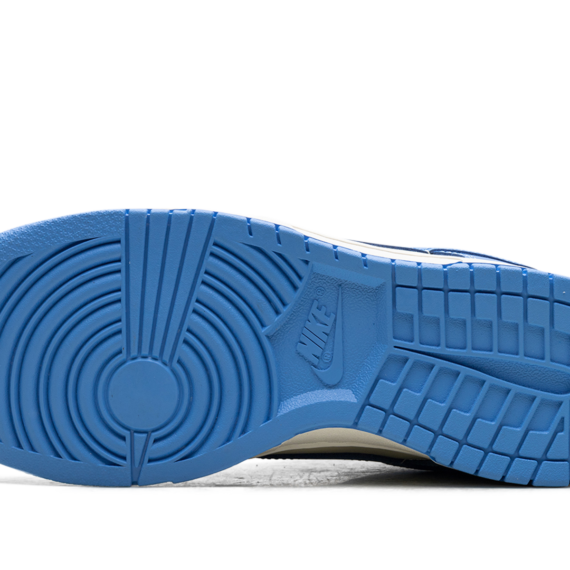 Dunk Low Retro "University Blue" DV0833 113