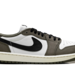Air Jordan 1 Low "Medium Olive" HQ6998 200