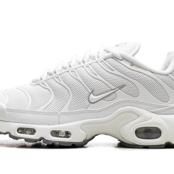 Air Max Plus "Triple White" 604133 139