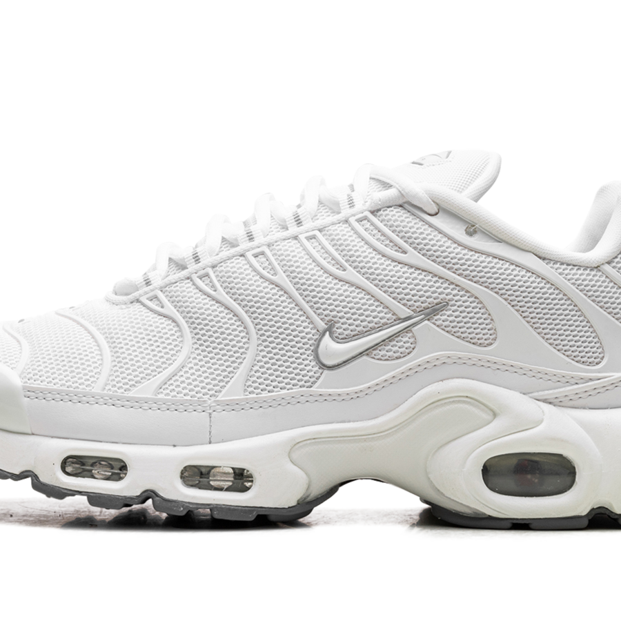 Air Max Plus "Triple White" 604133 139
