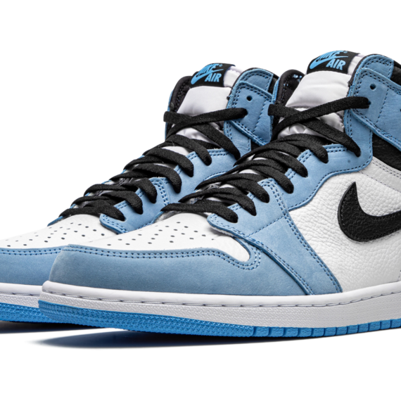 Air Jordan 1 Retro High OG "University Blue" 555088 134