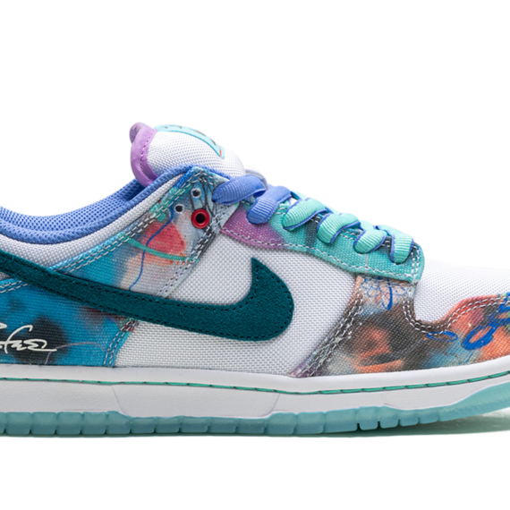Dunk Low SB "Futura Laboratories - Bleached Aqua" HF6061 400