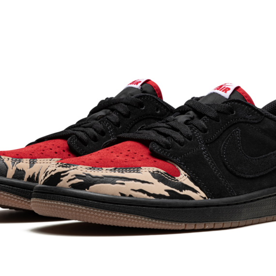 Air Jordan 1 Low SP "SoleFly - Carnivore" DN3400 001