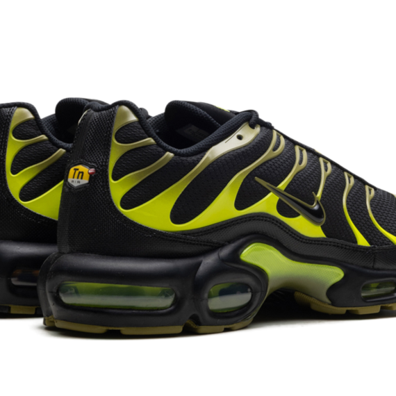 Air Max Plus "Green" DM0032 010