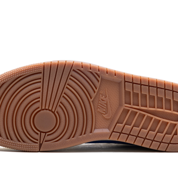 Jordan 1 Retro Low OG WMNS "TRAVIS SCOTT - CANARY" DZ4137 700