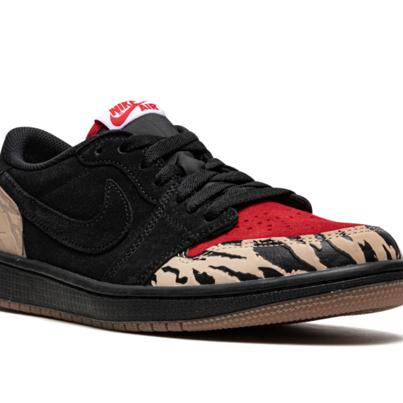 Air Jordan 1 Low SP "SoleFly - Carnivore" DN3400 001