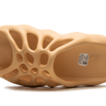 Yeezy 450 Slide "Cream" GZ9864