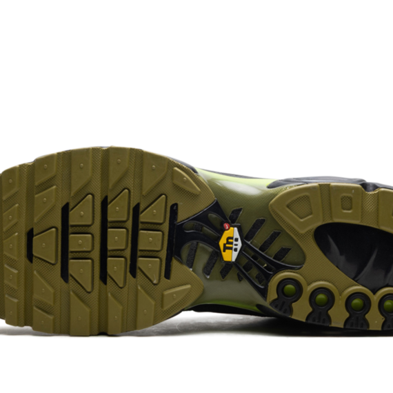 Air Max Plus "Green" DM0032 010