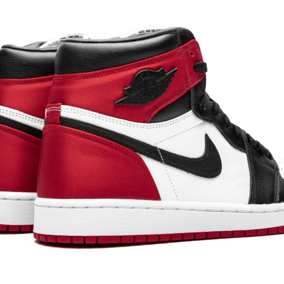 AIR JORDAN 1 HIGH OG WMNS "Satin Black Toe" CD0461 016