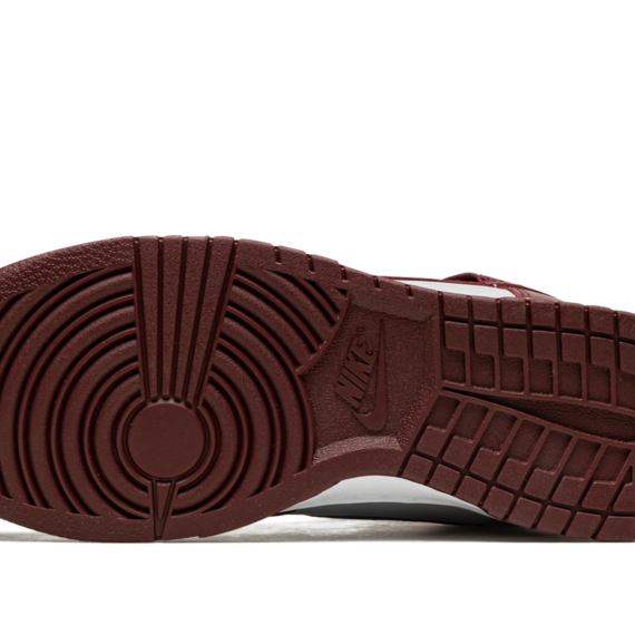 Dunk Hi Retro "Dark Beetroot" DD1399 600