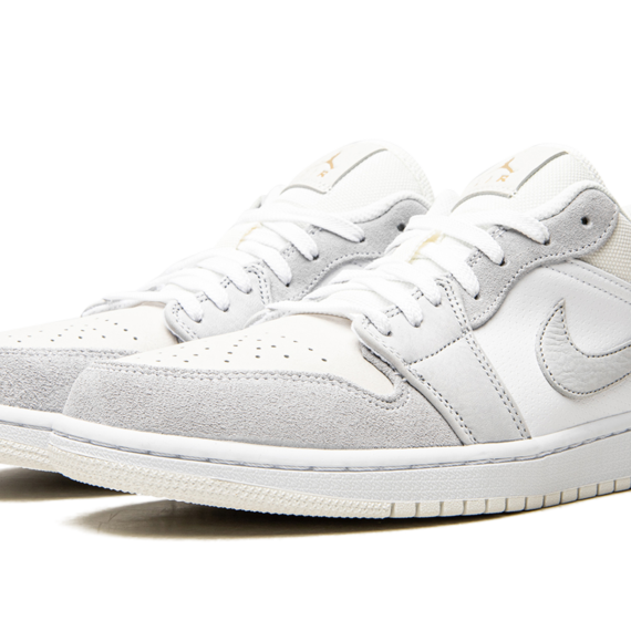 Air Jordan 1 Low "Paris" CV3043 100