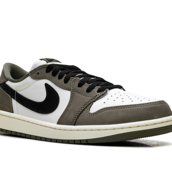 Air Jordan 1 Low "Medium Olive" HQ6998 200