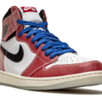 Air Jordan 1 Retro High OG "Trophy Room - With Blue Laces" DA2728 100B