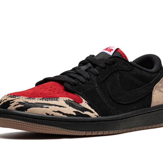 Air Jordan 1 Low SP "SoleFly - Carnivore" DN3400 001
